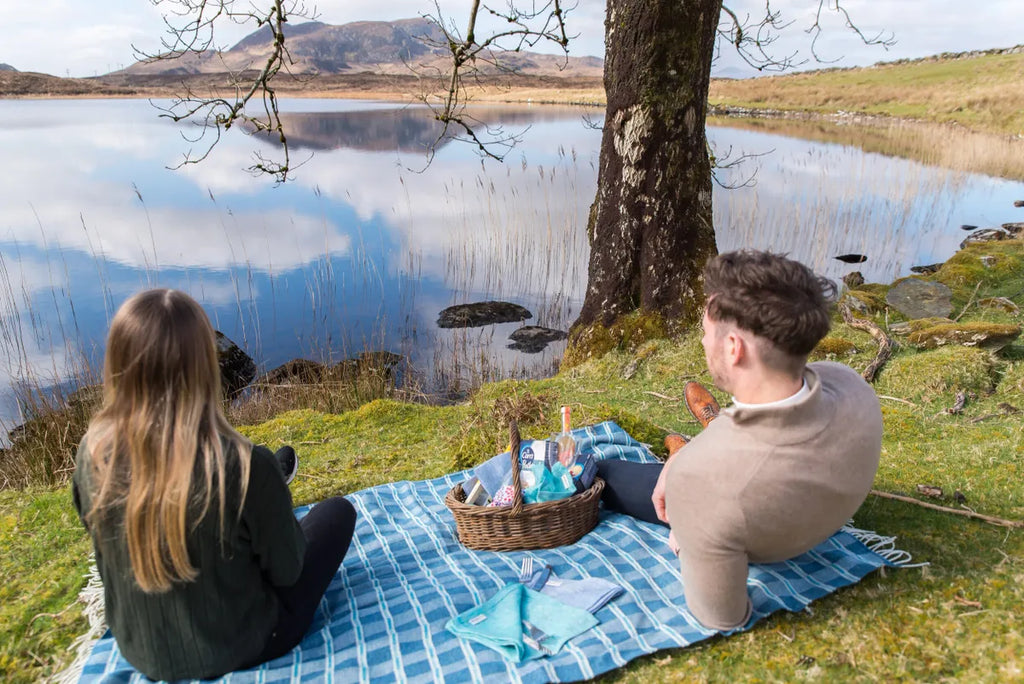 Waterproof 100% Wool Picnic Blanket